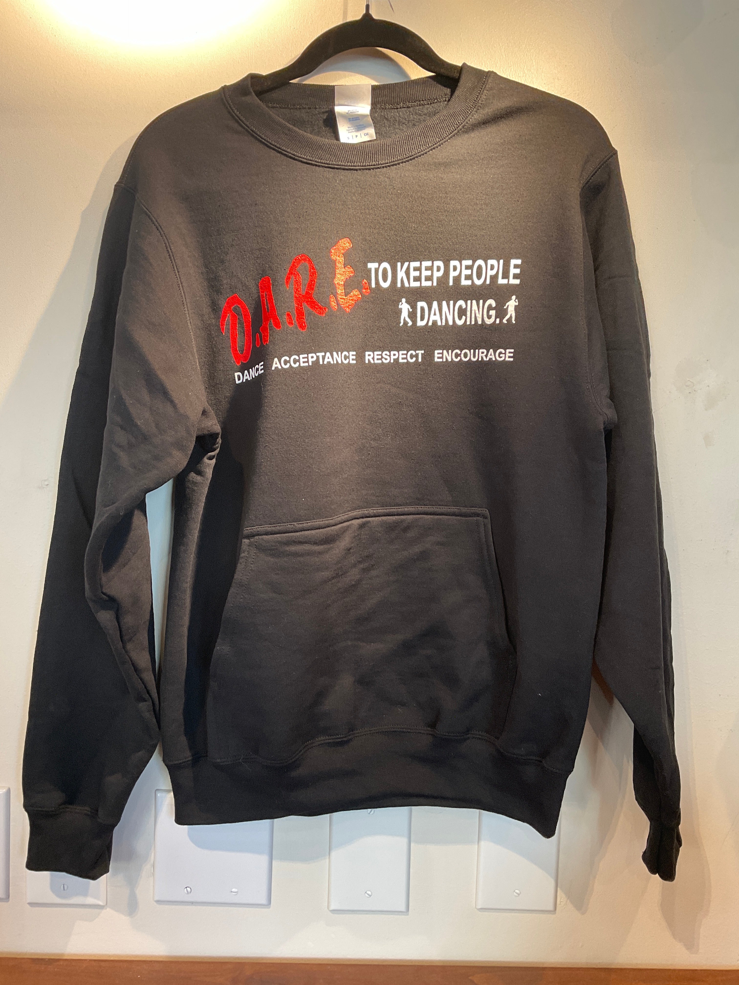 DANCE ACCEPTANCE RESPECT ENCOURAGE Core Fleece Crewneck Pocket Sweatshirt) Jet Black